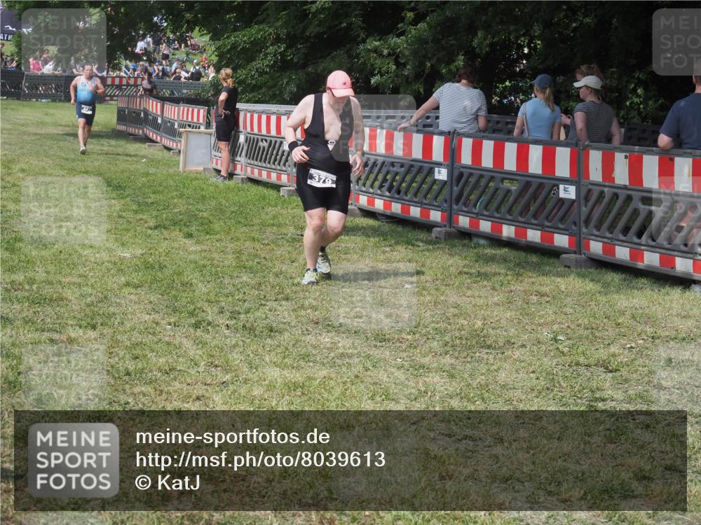 21.06.2025 - 27. Vierlanden-Triathlon KatJ http://msf.ph/oto/8039613 15.06.2025 11:36:32 Schwimmen  meine-sportfotos.de