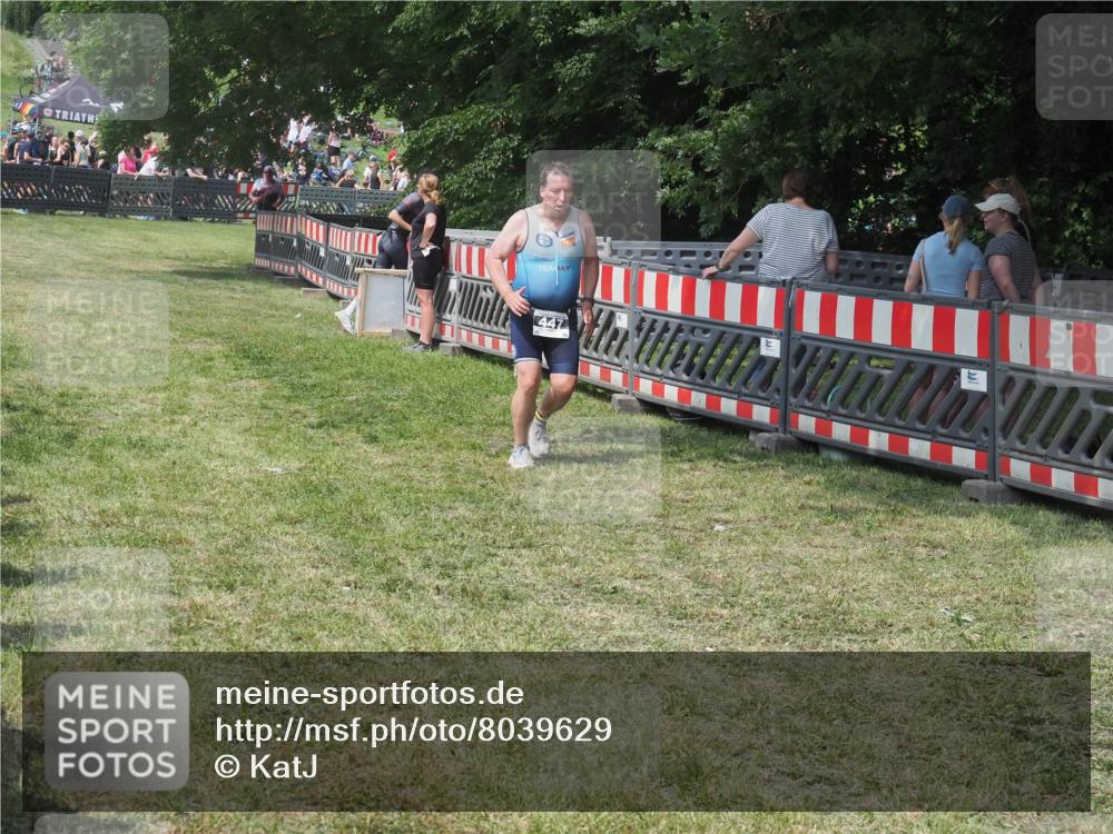 21.06.2025 - 27. Vierlanden-Triathlon KatJ http://msf.ph/oto/8039629 15.06.2025 11:36:38 Schwimmen  meine-sportfotos.de