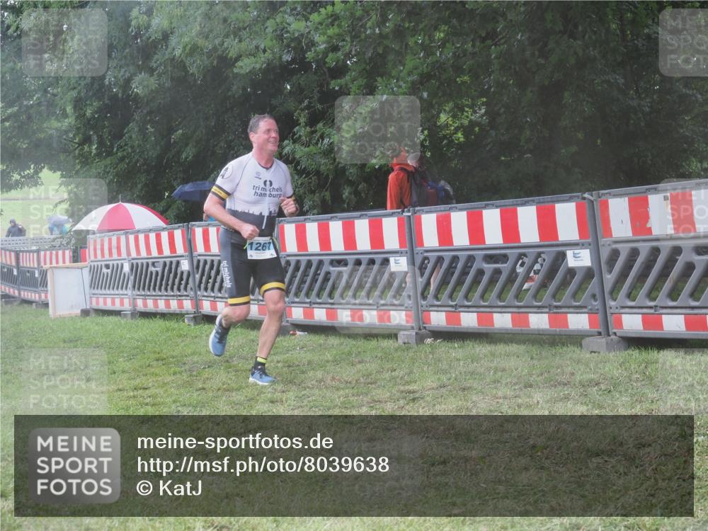 21.06.2025 - 27. Vierlanden-Triathlon KatJ http://msf.ph/oto/8039638 15.06.2025 14:23:48 Ziel 1267, 1300 meine-sportfotos.de