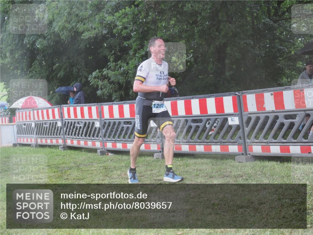 21.06.2025 - 27. Vierlanden-Triathlon KatJ http://msf.ph/oto/8039657 15.06.2025 14:23:49 Ziel 1267, 1300 meine-sportfotos.de