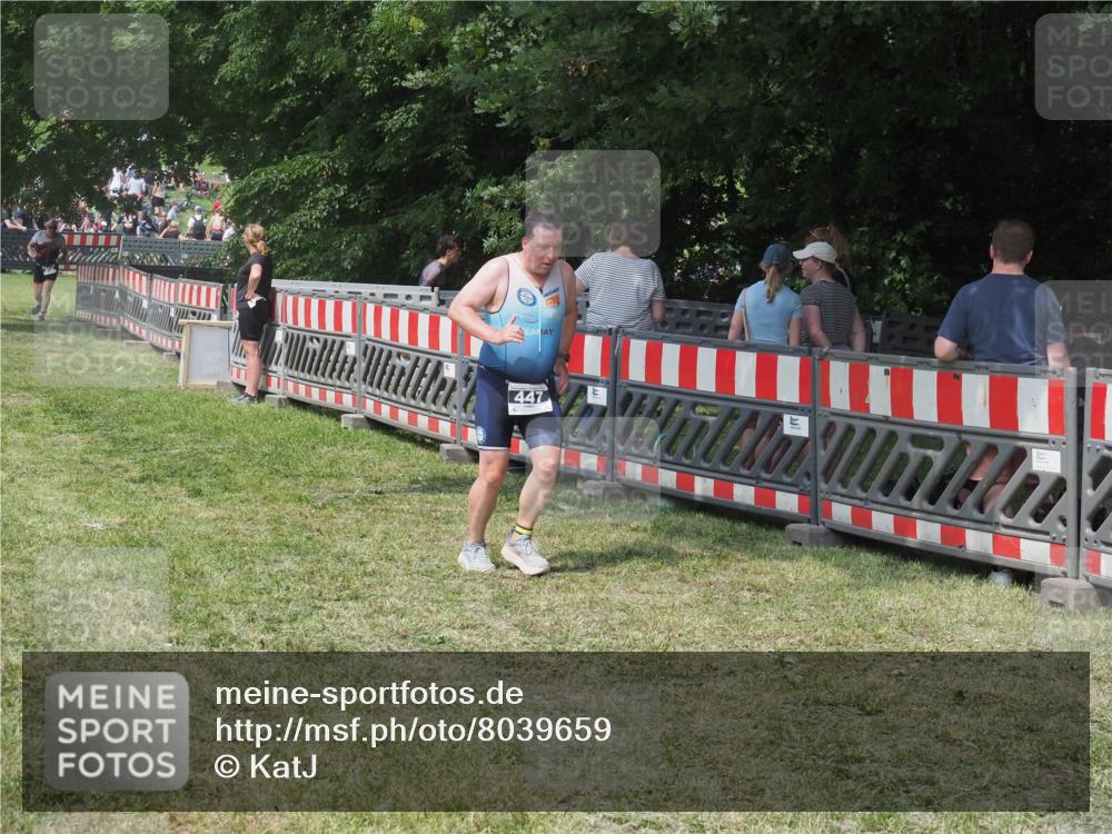 21.06.2025 - 27. Vierlanden-Triathlon KatJ http://msf.ph/oto/8039659 15.06.2025 11:36:39 Schwimmen  meine-sportfotos.de