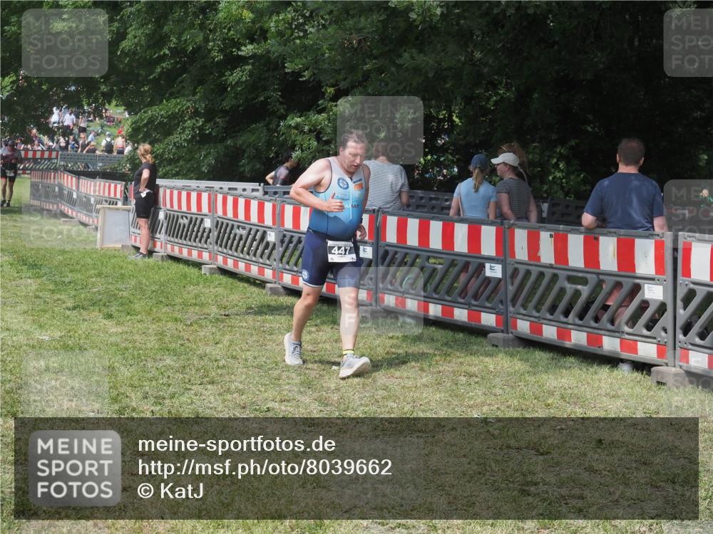 21.06.2025 - 27. Vierlanden-Triathlon KatJ http://msf.ph/oto/8039662 15.06.2025 11:36:39 Schwimmen  meine-sportfotos.de