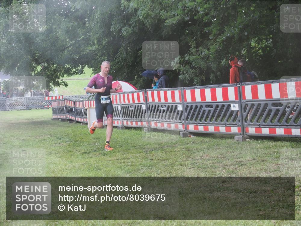 21.06.2025 - 27. Vierlanden-Triathlon KatJ http://msf.ph/oto/8039675 15.06.2025 14:23:52 Ziel 1267, 1300 meine-sportfotos.de