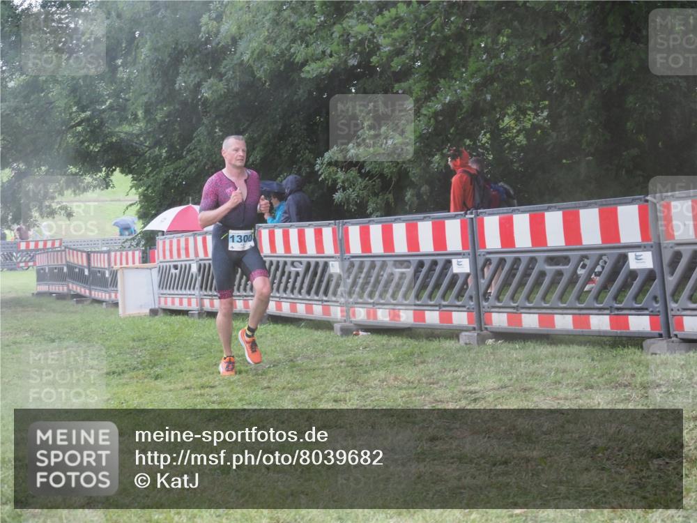 21.06.2025 - 27. Vierlanden-Triathlon KatJ http://msf.ph/oto/8039682 15.06.2025 14:23:52 Ziel 1267, 1300 meine-sportfotos.de