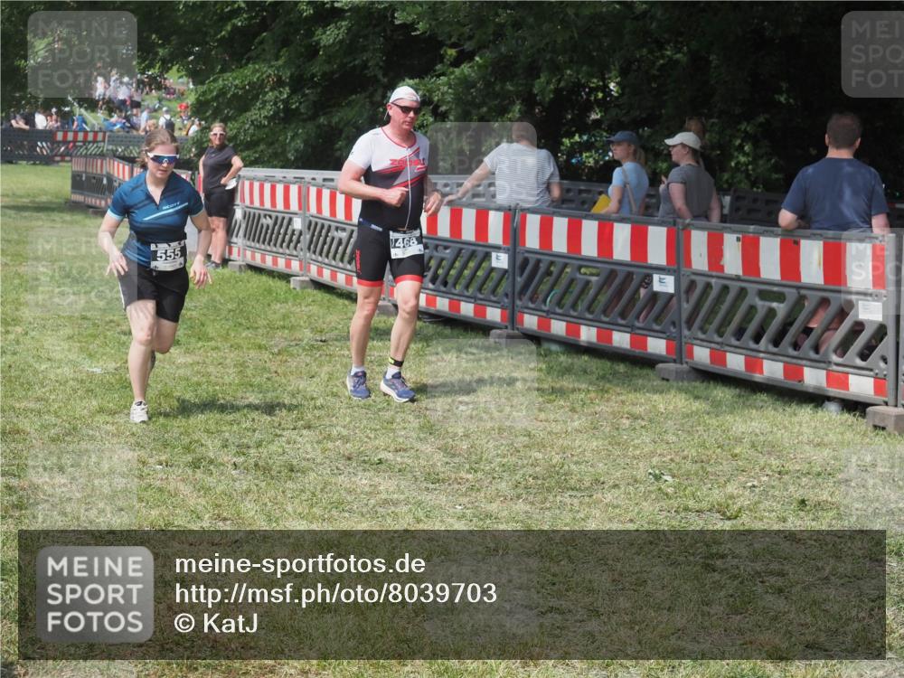 21.06.2025 - 27. Vierlanden-Triathlon KatJ http://msf.ph/oto/8039703 15.06.2025 11:36:50 Schwimmen  meine-sportfotos.de