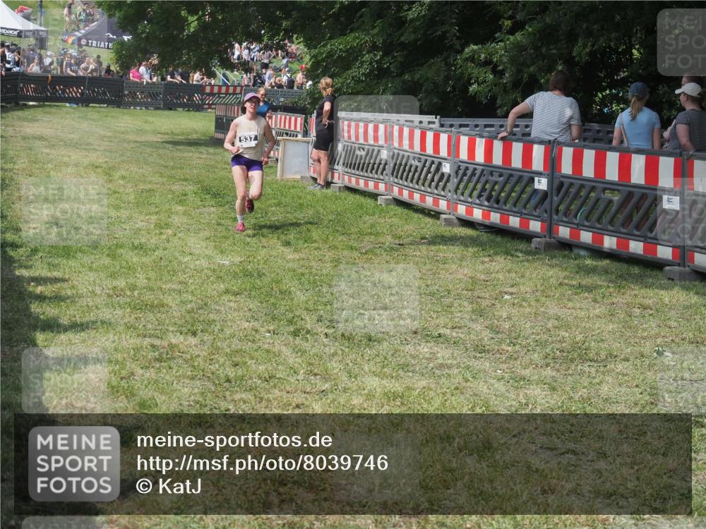 21.06.2025 - 27. Vierlanden-Triathlon KatJ http://msf.ph/oto/8039746 15.06.2025 11:37:01 Schwimmen  meine-sportfotos.de