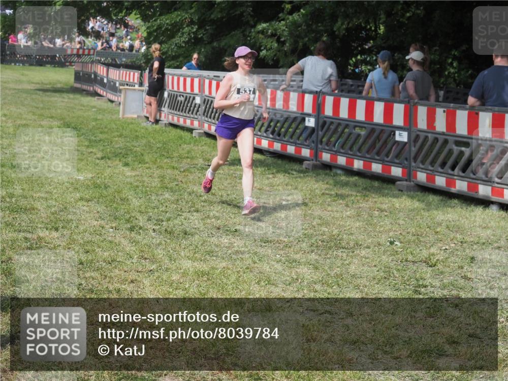 21.06.2025 - 27. Vierlanden-Triathlon KatJ http://msf.ph/oto/8039784 15.06.2025 11:37:02 Schwimmen  meine-sportfotos.de