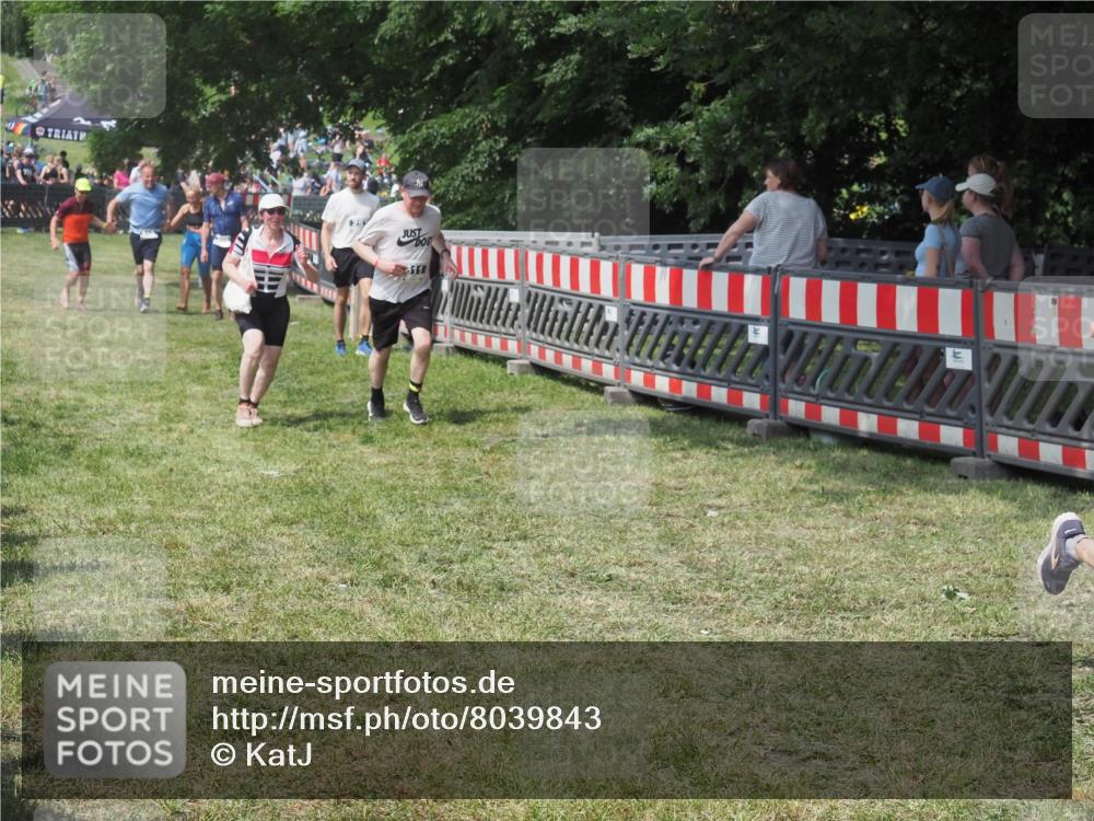 21.06.2025 - 27. Vierlanden-Triathlon KatJ http://msf.ph/oto/8039843 15.06.2025 11:37:27 Schwimmen  meine-sportfotos.de