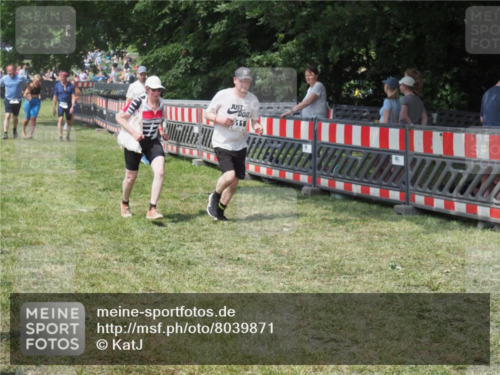 21.06.2025 - 27. Vierlanden-Triathlon KatJ http://msf.ph/oto/8039871 15.06.2025 11:37:28 Schwimmen  meine-sportfotos.de