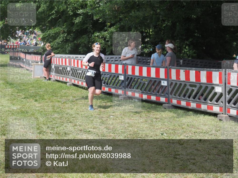 21.06.2025 - 27. Vierlanden-Triathlon KatJ http://msf.ph/oto/8039988 15.06.2025 11:37:44 Schwimmen  meine-sportfotos.de