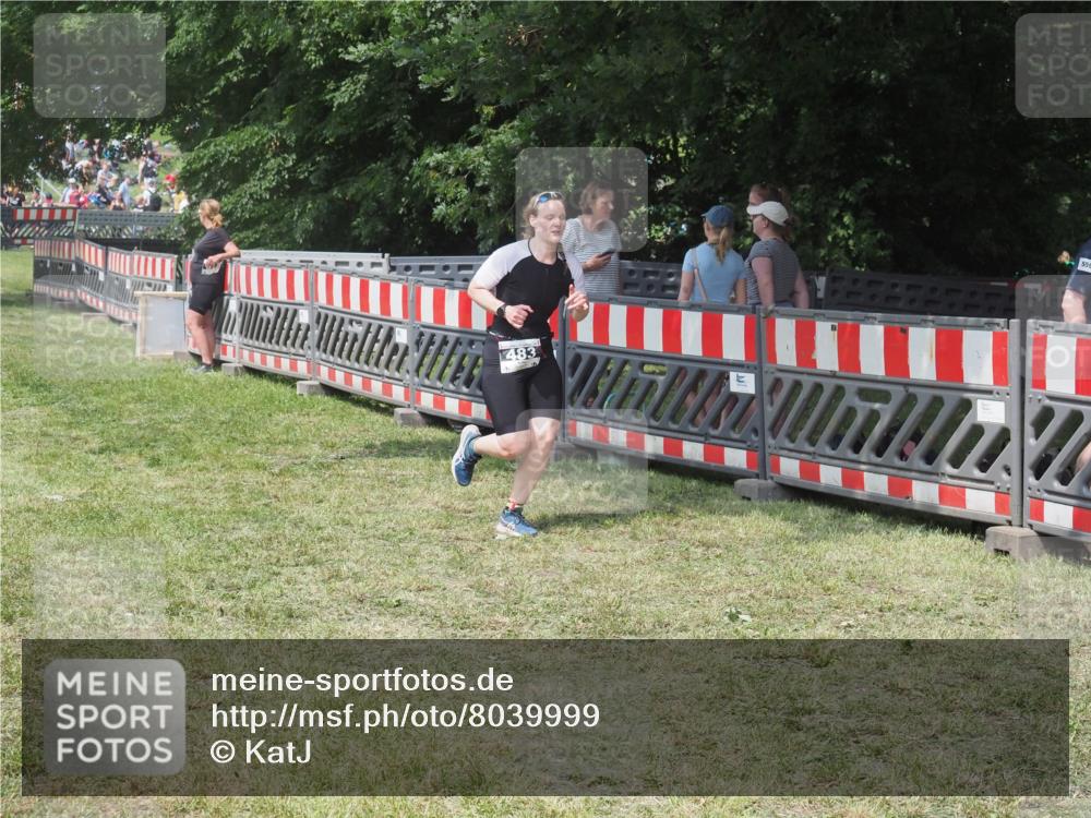 21.06.2025 - 27. Vierlanden-Triathlon KatJ http://msf.ph/oto/8039999 15.06.2025 11:37:44 Schwimmen  meine-sportfotos.de