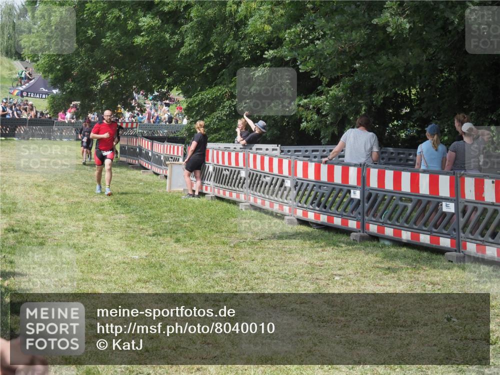 21.06.2025 - 27. Vierlanden-Triathlon KatJ http://msf.ph/oto/8040010 15.06.2025 11:38:15 Schwimmen  meine-sportfotos.de