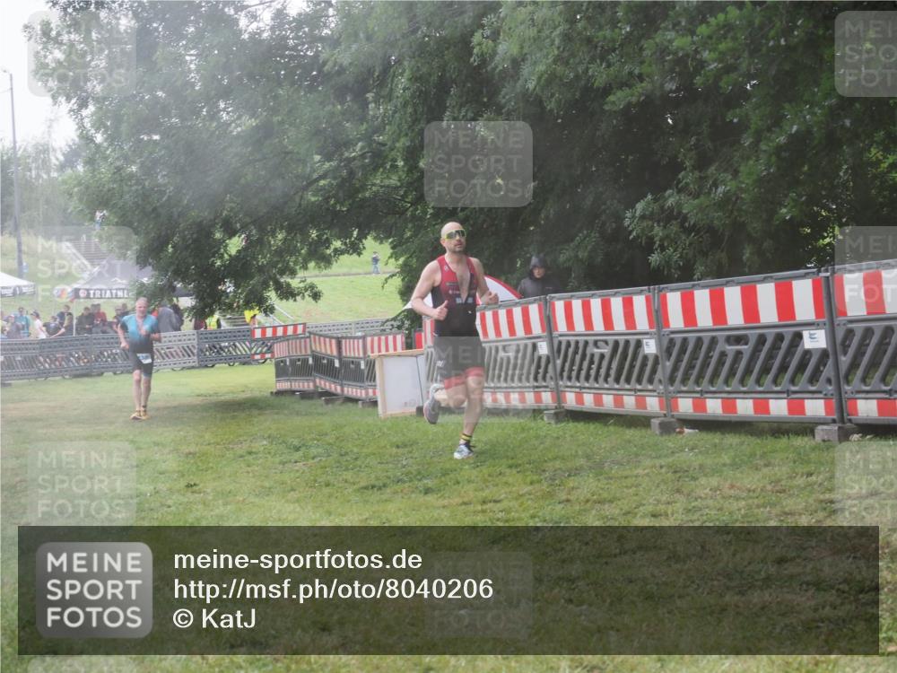 21.06.2025 - 27. Vierlanden-Triathlon KatJ http://msf.ph/oto/8040206 15.06.2025 14:27:03 Ziel 1256, 1305 meine-sportfotos.de