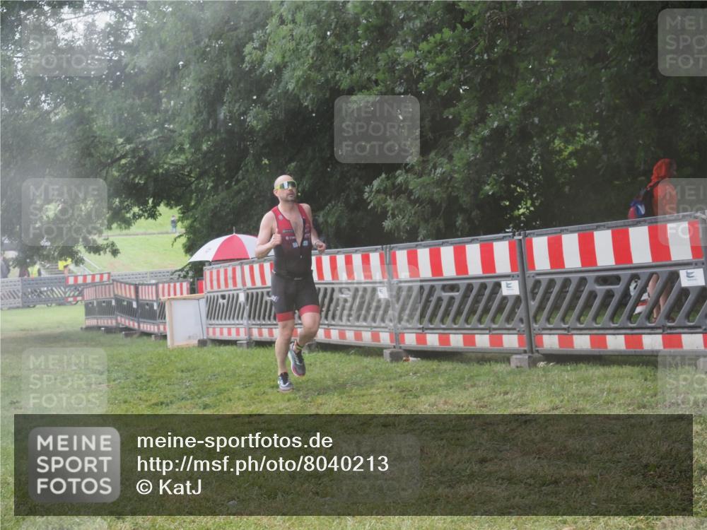 21.06.2025 - 27. Vierlanden-Triathlon KatJ http://msf.ph/oto/8040213 15.06.2025 14:27:04 Ziel 1256, 1305 meine-sportfotos.de