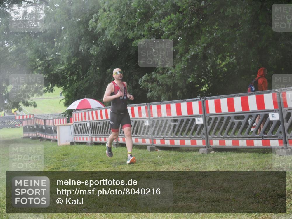 21.06.2025 - 27. Vierlanden-Triathlon KatJ http://msf.ph/oto/8040216 15.06.2025 14:27:04 Ziel 1256, 1305 meine-sportfotos.de