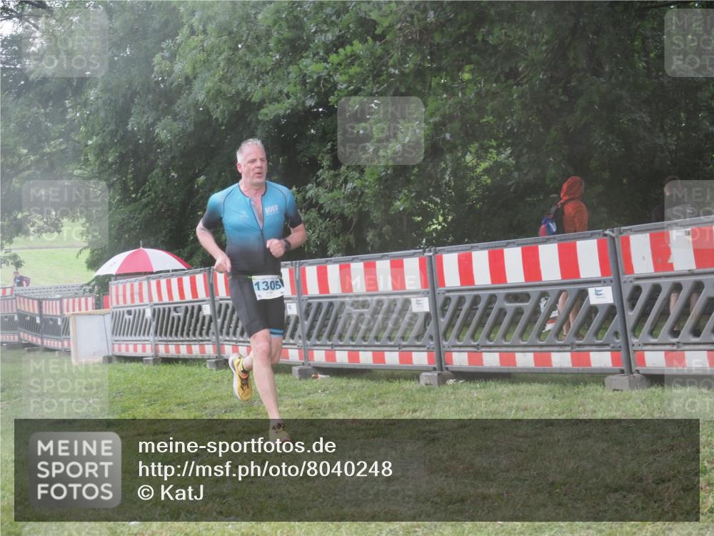 21.06.2025 - 27. Vierlanden-Triathlon KatJ http://msf.ph/oto/8040248 15.06.2025 14:27:08 Ziel 1305 meine-sportfotos.de