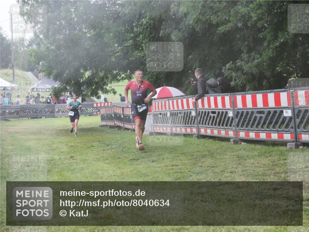 21.06.2025 - 27. Vierlanden-Triathlon KatJ http://msf.ph/oto/8040634 15.06.2025 14:28:59 Ziel 1176, 1252 meine-sportfotos.de