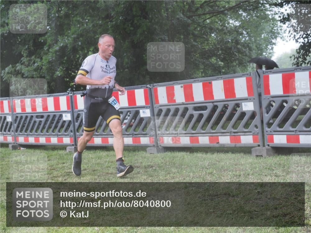 21.06.2025 - 27. Vierlanden-Triathlon KatJ http://msf.ph/oto/8040800 15.06.2025 14:29:42 Ziel 1175, 1271, 1287, 1295 meine-sportfotos.de