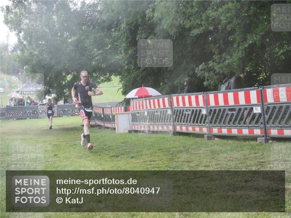 21.06.2025 - 27. Vierlanden-Triathlon KatJ http://msf.ph/oto/8040947 15.06.2025 14:30:05 Ziel 1168, 1264 meine-sportfotos.de