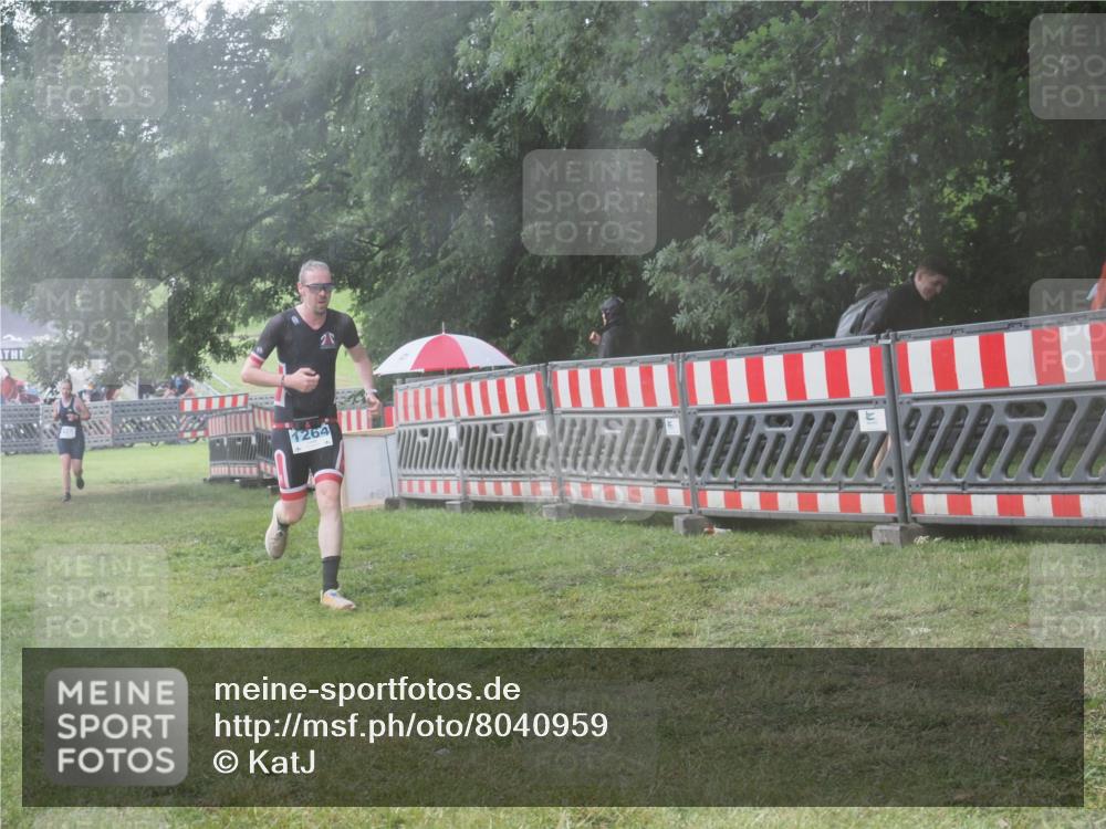 21.06.2025 - 27. Vierlanden-Triathlon KatJ http://msf.ph/oto/8040959 15.06.2025 14:30:05 Ziel 1168, 1264 meine-sportfotos.de