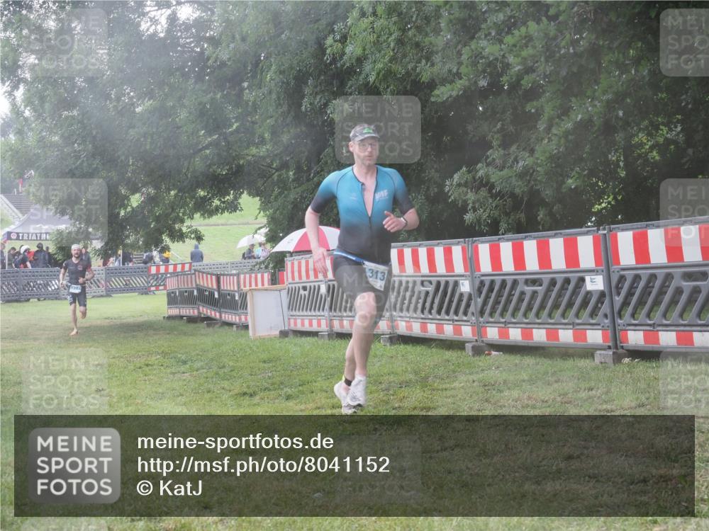 21.06.2025 - 27. Vierlanden-Triathlon KatJ http://msf.ph/oto/8041152 15.06.2025 14:30:47 Ziel 1244, 1313 meine-sportfotos.de