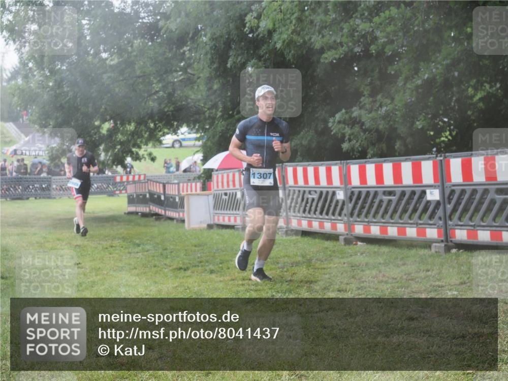 21.06.2025 - 27. Vierlanden-Triathlon KatJ http://msf.ph/oto/8041437 15.06.2025 14:32:58 Ziel 1262, 1307 meine-sportfotos.de