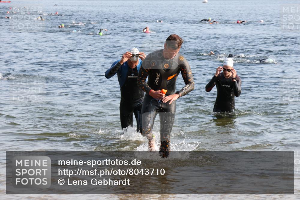 15.06.2025 - 27. Vierlanden-Triathlon Lena Gebhardt http://msf.ph/oto/8043710 15.06.2025 08:32:58 Schwimmen 8, 15, 36, 41, 60, 185, 234 meine-sportfotos.de