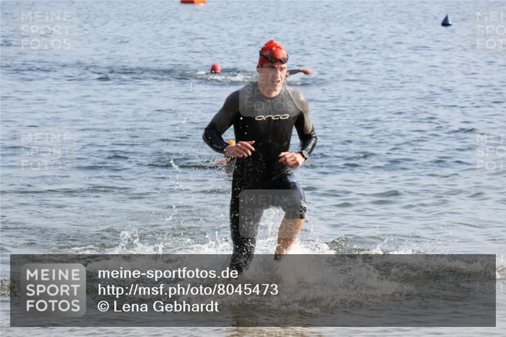 15.06.2025 - 27. Vierlanden-Triathlon Lena Gebhardt http://msf.ph/oto/8045473 15.06.2025 08:39:41 Schwimmen 59, 168 meine-sportfotos.de