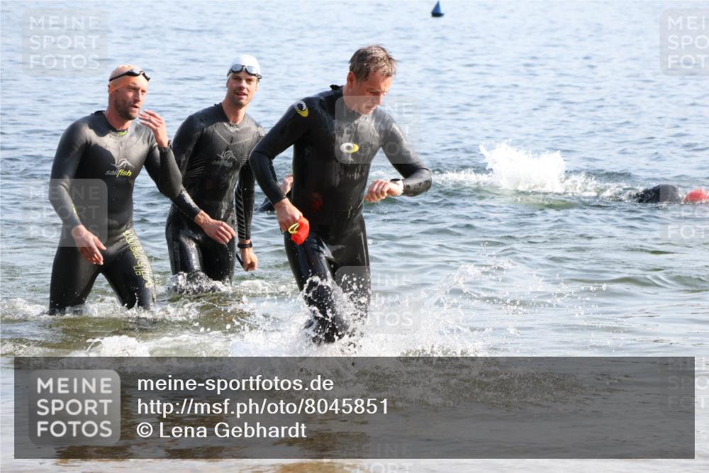 15.06.2025 - 27. Vierlanden-Triathlon Lena Gebhardt http://msf.ph/oto/8045851 15.06.2025 08:41:00 Schwimmen 99, 109, 114, 129, 147 meine-sportfotos.de