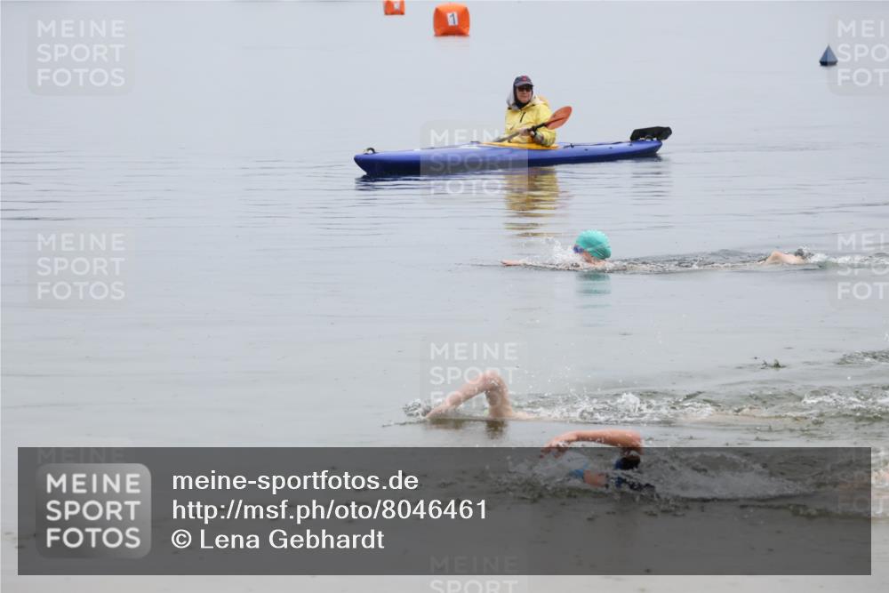 21.06.2025 - 27. Vierlanden-Triathlon Lena Gebhardt http://msf.ph/oto/8046461 15.06.2025 15:00:43 Schwimmen  meine-sportfotos.de