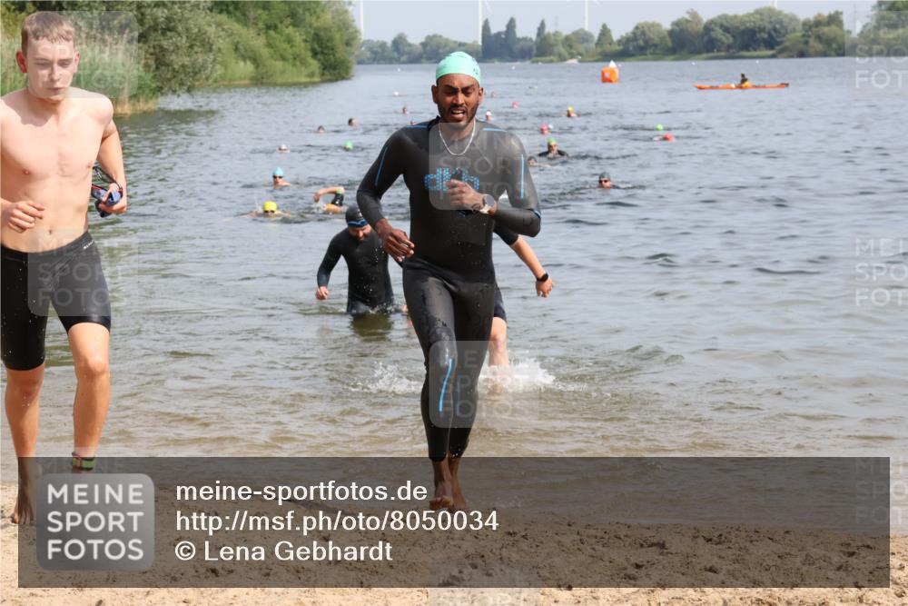 15.06.2025 - 27. Vierlanden-Triathlon Lena Gebhardt http://msf.ph/oto/8050034 15.06.2025 09:56:15 Schwimmen 260, 277, 285, 314, 315, 323, 349, 357, 438 meine-sportfotos.de