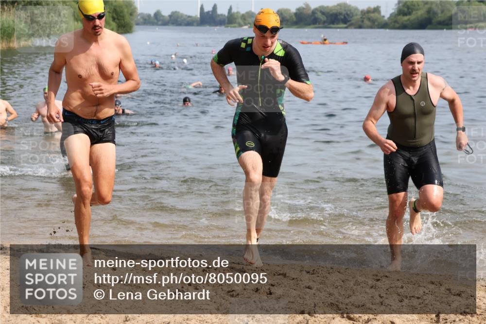 15.06.2025 - 27. Vierlanden-Triathlon Lena Gebhardt http://msf.ph/oto/8050095 15.06.2025 09:56:36 Schwimmen 254, 276, 281, 286, 320, 341 meine-sportfotos.de
