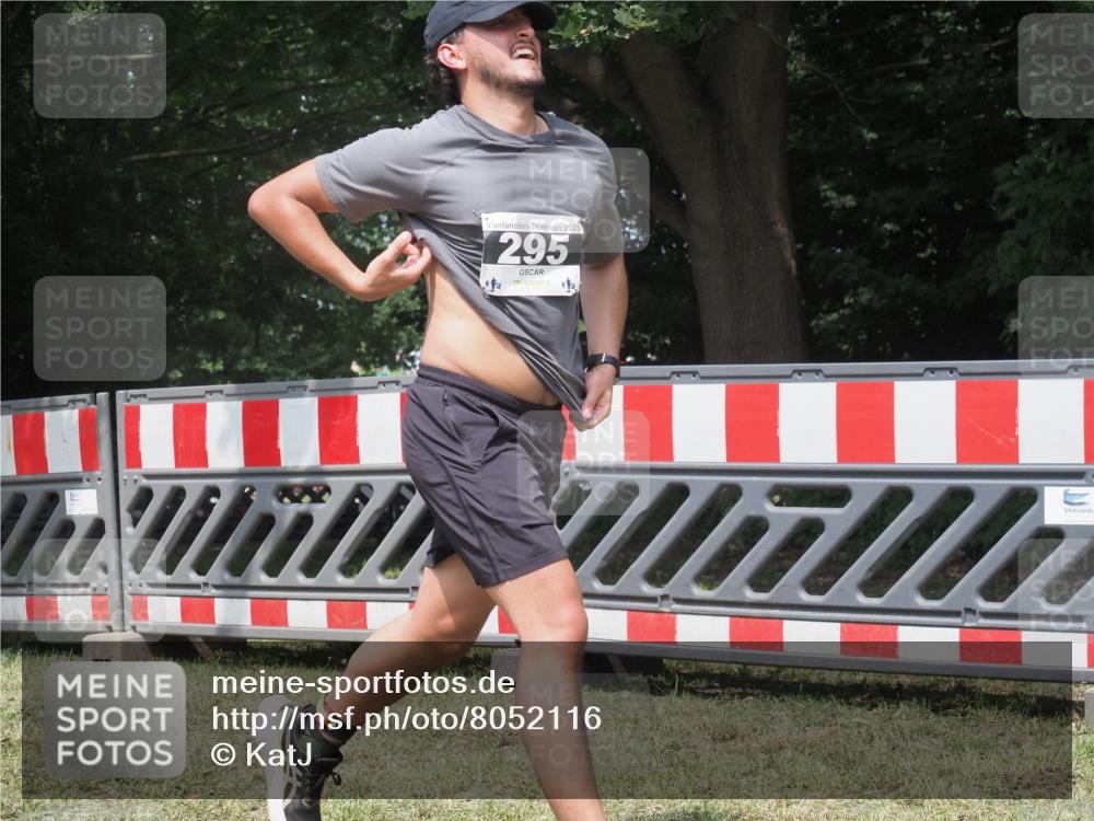 21.06.2025 - 27. Vierlanden-Triathlon KatJ http://msf.ph/oto/8052116 15.06.2025 11:48:15 Ziel 295 meine-sportfotos.de