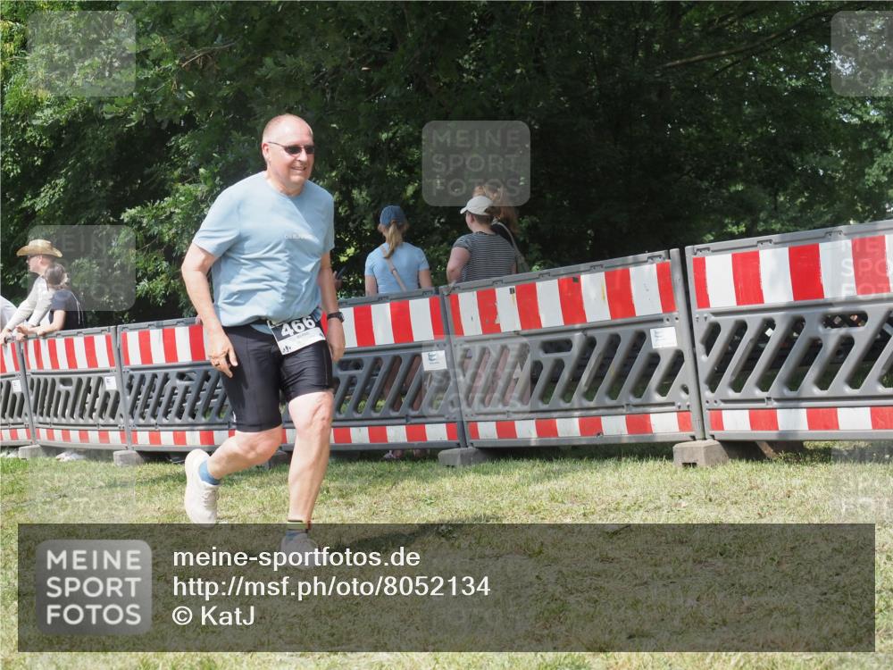 21.06.2025 - 27. Vierlanden-Triathlon KatJ http://msf.ph/oto/8052134 15.06.2025 11:48:47 Ziel 466, 510 meine-sportfotos.de