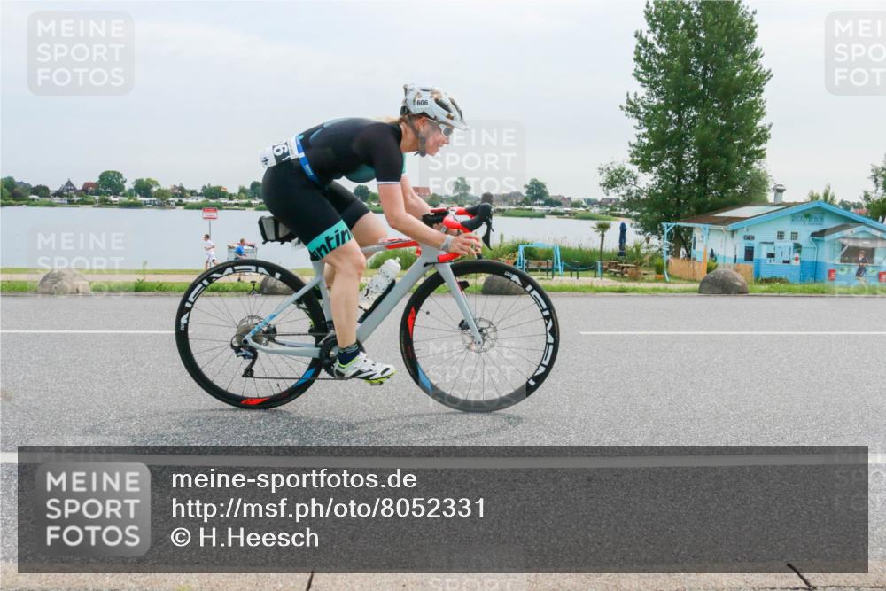 15.06.2025 - 27. Vierlanden-Triathlon H.Heesch http://msf.ph/oto/8052331 15.06.2025 10:56:29 Radfahren 597, 606 meine-sportfotos.de