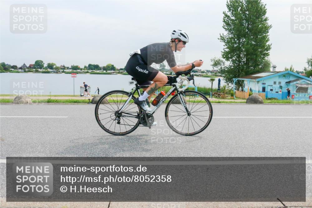 15.06.2025 - 27. Vierlanden-Triathlon H.Heesch http://msf.ph/oto/8052358 15.06.2025 10:57:25 Radfahren 149, 566 meine-sportfotos.de