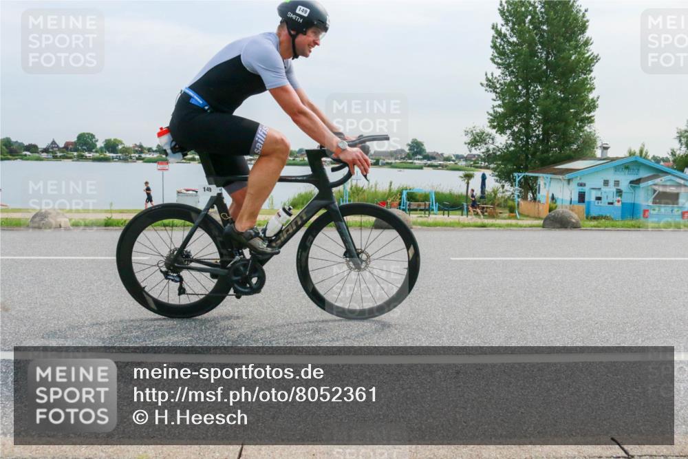 15.06.2025 - 27. Vierlanden-Triathlon H.Heesch http://msf.ph/oto/8052361 15.06.2025 10:57:28 Radfahren 149, 491, 566 meine-sportfotos.de