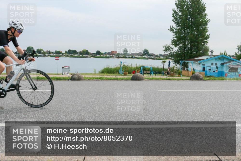 15.06.2025 - 27. Vierlanden-Triathlon H.Heesch http://msf.ph/oto/8052370 15.06.2025 10:57:36 Radfahren 507, 1395 meine-sportfotos.de