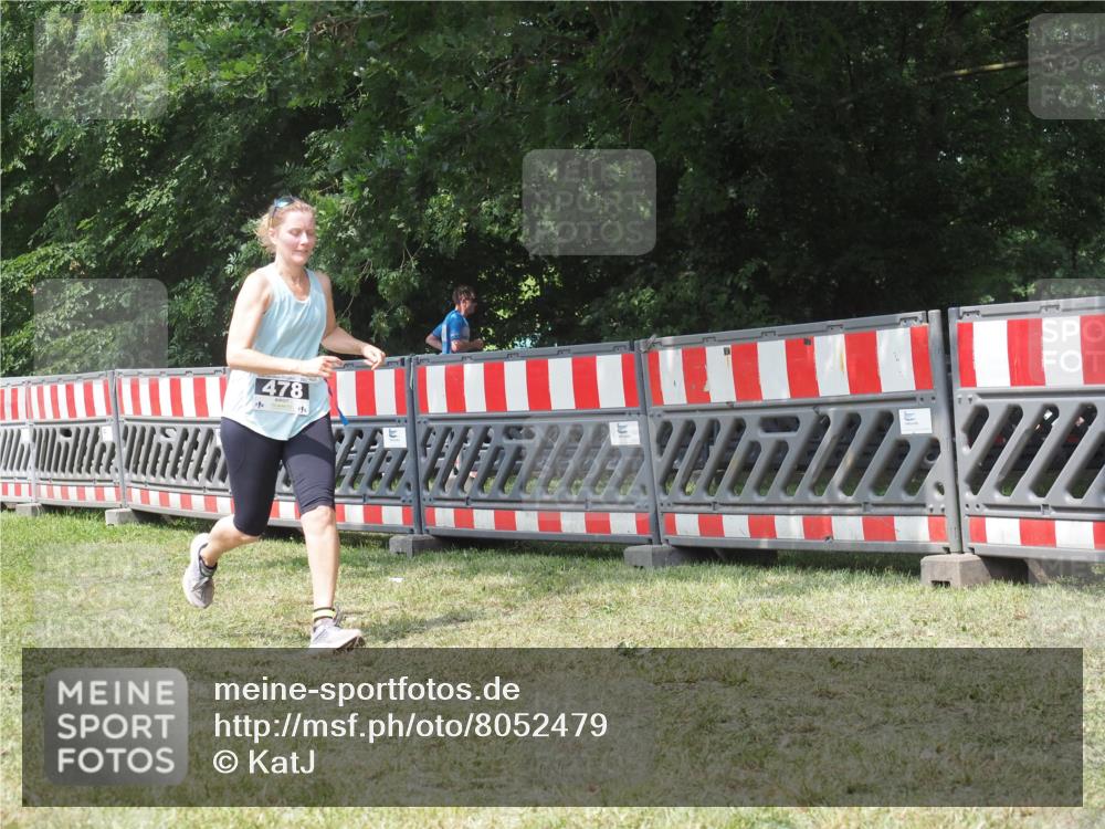 21.06.2025 - 27. Vierlanden-Triathlon KatJ http://msf.ph/oto/8052479 15.06.2025 11:57:40 Ziel 478, 563 meine-sportfotos.de