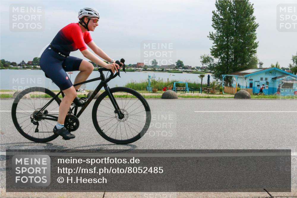 15.06.2025 - 27. Vierlanden-Triathlon H.Heesch http://msf.ph/oto/8052485 15.06.2025 10:59:20 Radfahren 131, 445, 472, 582 meine-sportfotos.de