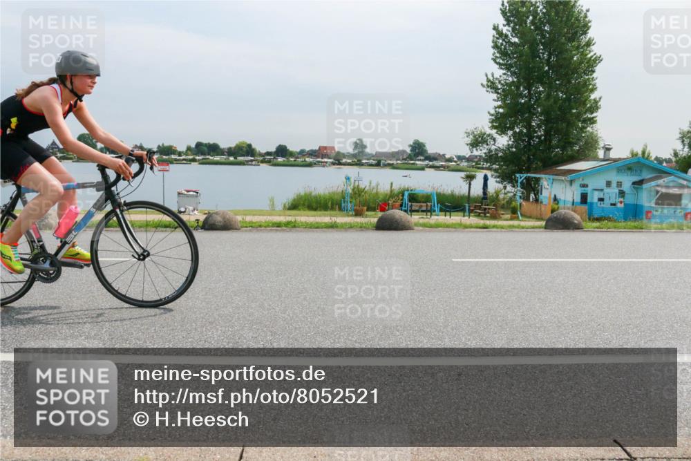 15.06.2025 - 27. Vierlanden-Triathlon H.Heesch http://msf.ph/oto/8052521 15.06.2025 10:59:44 Radfahren 371, 459, 483, 630 meine-sportfotos.de