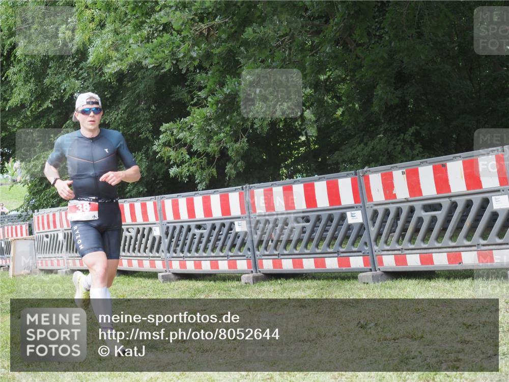 21.06.2025 - 27. Vierlanden-Triathlon KatJ http://msf.ph/oto/8052644 15.06.2025 12:06:04 Ziel 38 meine-sportfotos.de