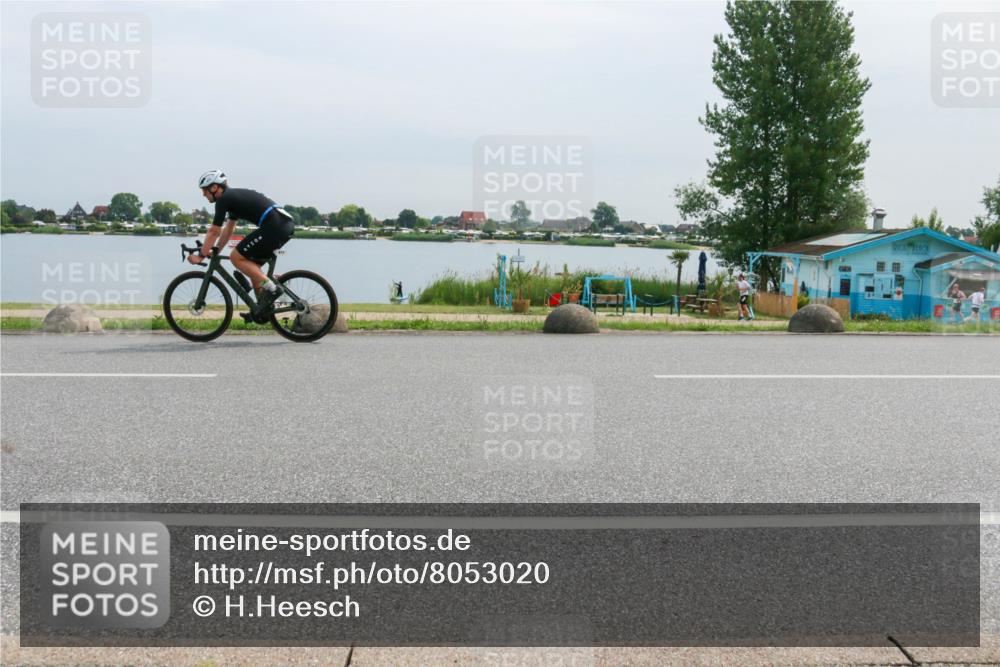 15.06.2025 - 27. Vierlanden-Triathlon H.Heesch http://msf.ph/oto/8053020 15.06.2025 11:03:11 Radfahren 138, 176, 604, 677, 761, 764 meine-sportfotos.de
