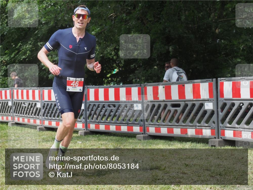 21.06.2025 - 27. Vierlanden-Triathlon KatJ http://msf.ph/oto/8053184 15.06.2025 12:19:37 Ziel 46 meine-sportfotos.de