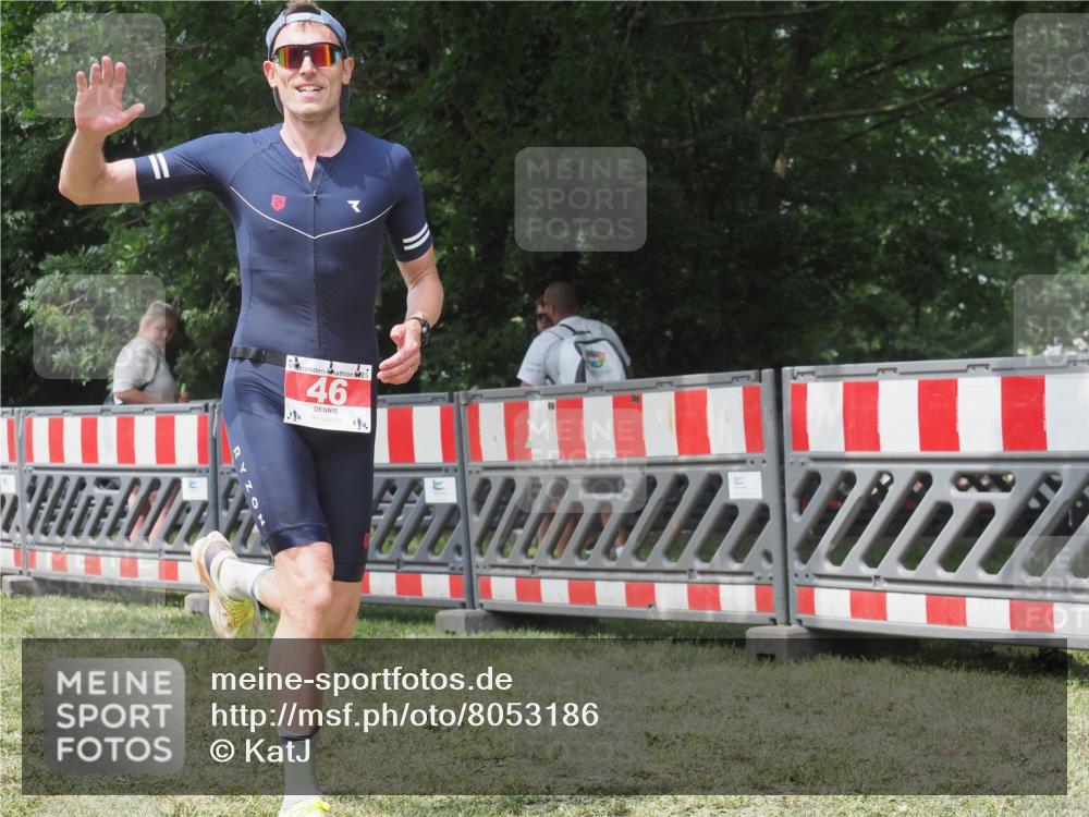 21.06.2025 - 27. Vierlanden-Triathlon KatJ http://msf.ph/oto/8053186 15.06.2025 12:19:37 Ziel 46 meine-sportfotos.de