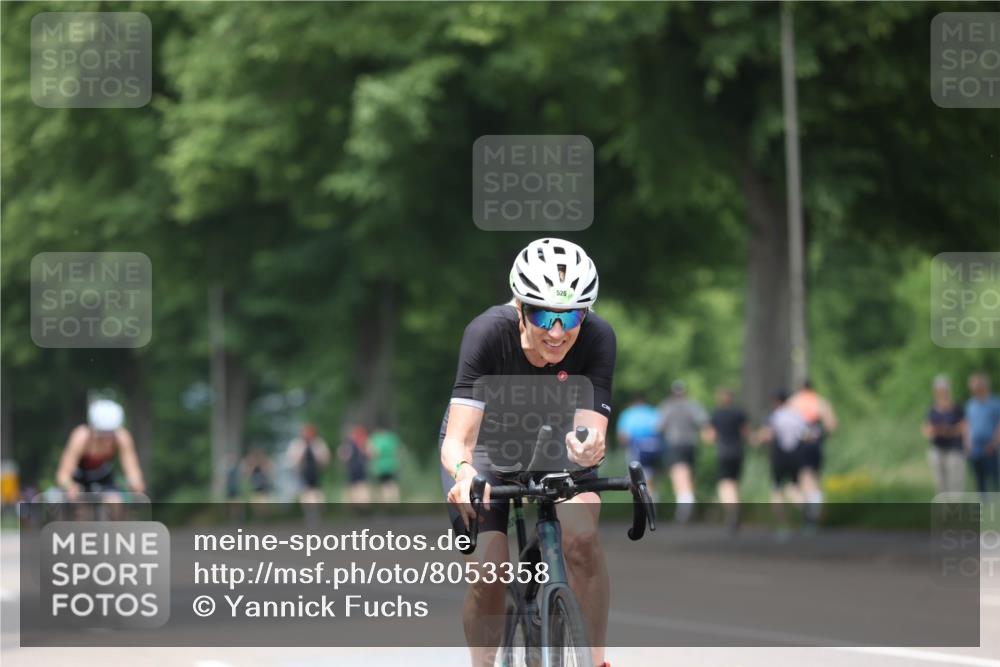 15.06.2025 - 7 Türme Triathlon Yannick Fuchs http://msf.ph/oto/8053358 15.06.2025 13:40:46 Radfahren 526 meine-sportfotos.de