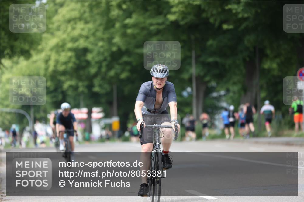 15.06.2025 - 7 Türme Triathlon Yannick Fuchs http://msf.ph/oto/8053381 15.06.2025 13:41:07 Radfahren  meine-sportfotos.de