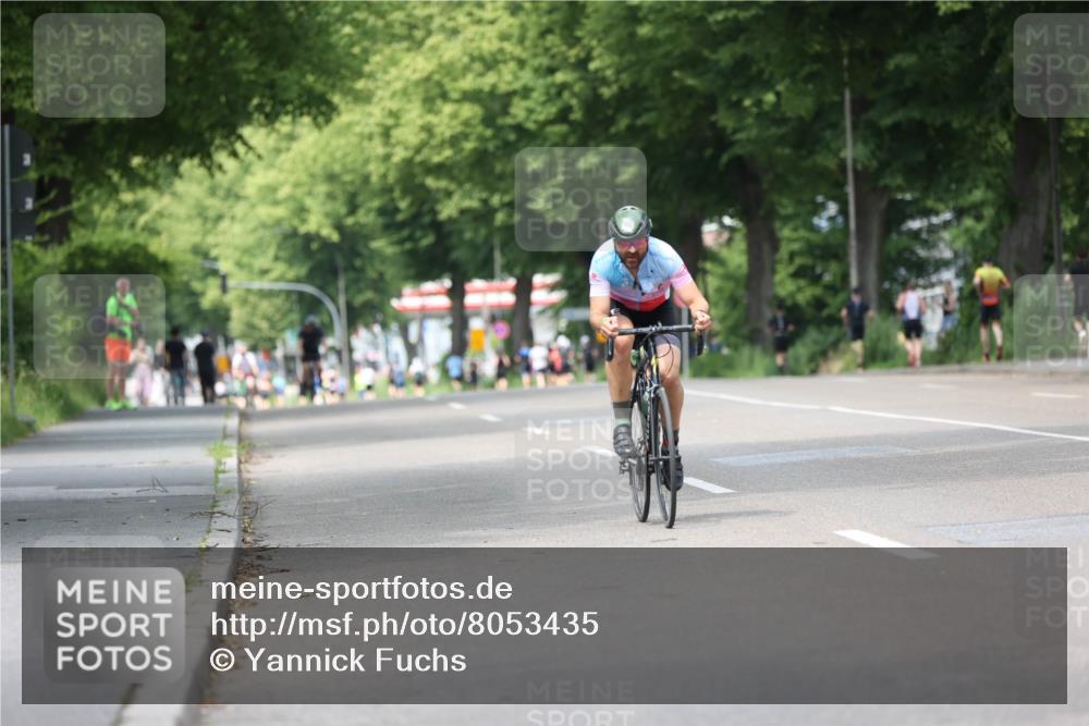 15.06.2025 - 7 Türme Triathlon Yannick Fuchs http://msf.ph/oto/8053435 15.06.2025 13:41:59 Radfahren  meine-sportfotos.de