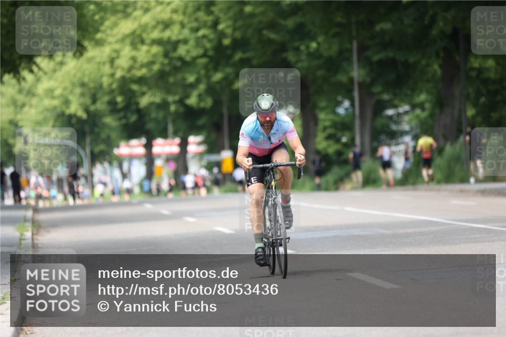 15.06.2025 - 7 Türme Triathlon Yannick Fuchs http://msf.ph/oto/8053436 15.06.2025 13:41:59 Radfahren  meine-sportfotos.de