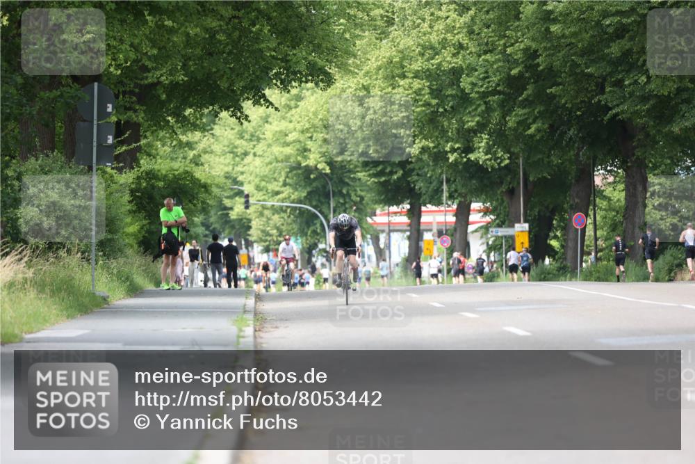 15.06.2025 - 7 Türme Triathlon Yannick Fuchs http://msf.ph/oto/8053442 15.06.2025 13:42:02 Radfahren  meine-sportfotos.de